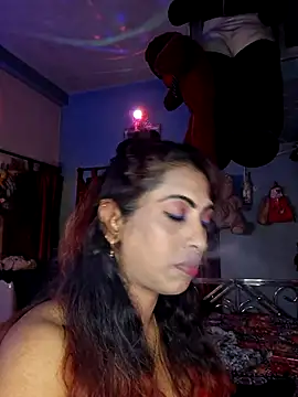 Snapshot of Love_Beauty01 chatting on July 2026 06:46:01 PM Love Beauty01 online show from July 2026 06:46:01 PM