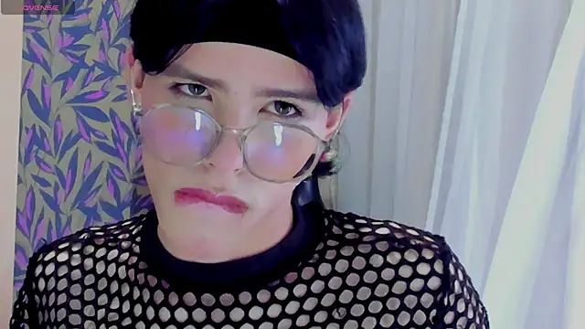 mysterius boy online show from September 2025 07:14:02 PM