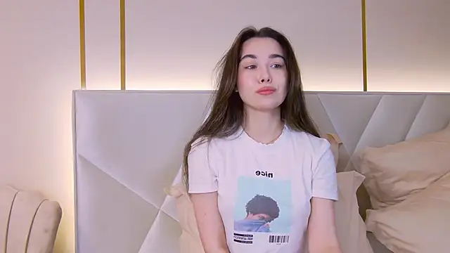 MiaMarlow online show from November 2025 07:46:02 PM