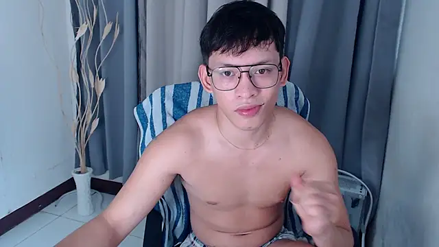 Snapshot of pinkcock_froi2305 chatting on July 2026 03:35:02 AM pinkcock froi2305 online show from July 2026 03:35:02 AM