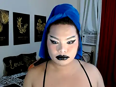 TSbrianaHugeCock online show from December 2025 02:45:02 PM