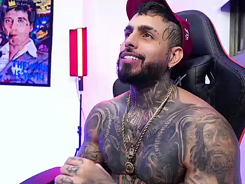 logan hugh8 online show from November 2025 04:13:02 AM