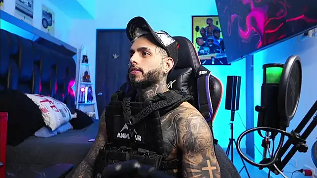 logan hugh8 online show from February 2026 11:38:02 PM