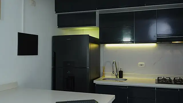 Timmyshy  online show from November 2025 10:08:02 PM