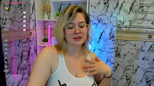 HelenHartt online show from October 2025 02:34:01 AM