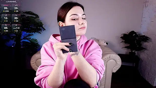 Dark Moni online show from March 2026 02:44:02 AM