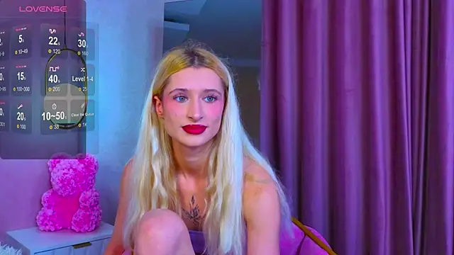 Monica Leen online show from November 2025 06:24:01 AM