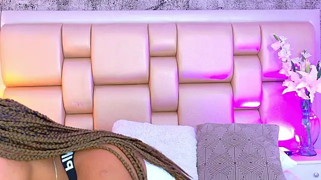 AngelaRoberts online show from February 2026 09:00:02 PM