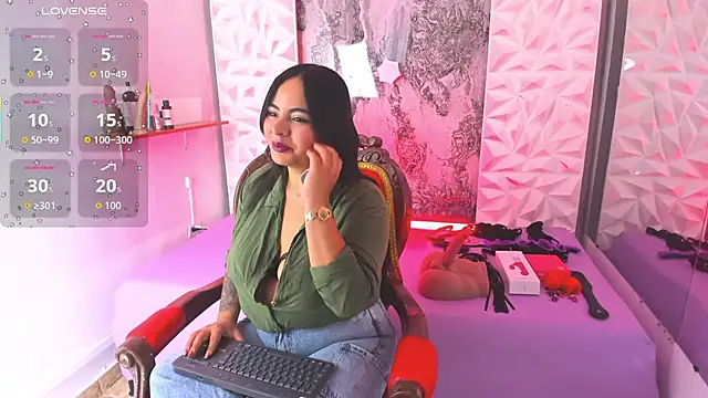 Luciana r online show from November 2025 09:54:01 PM