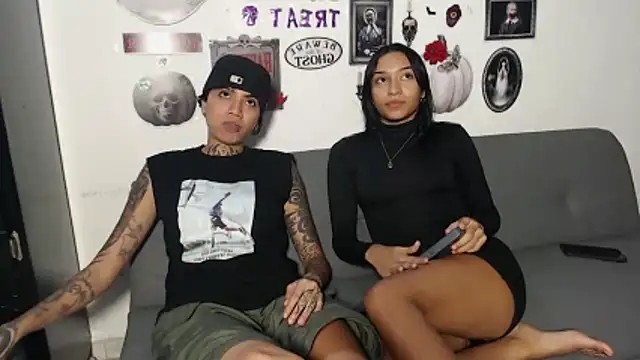 ParisAndVi online show from October 2025 02:50:02 AM