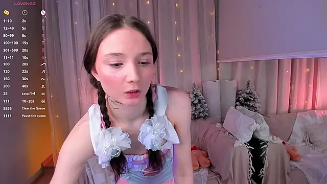 MilliMouse online show from December 2025 11:33:02 PM