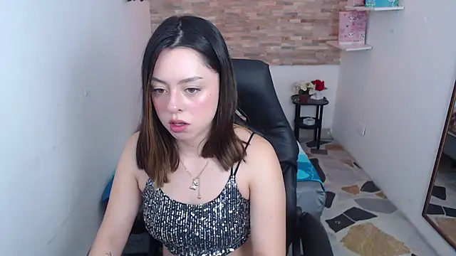 LiaGlow online show from September 2025 02:53:01 PM