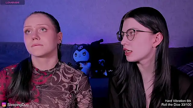 Snapshot of Threesomebabes chatting on May 2026 05:53:01 PM Threesomebabes online show from May 2026 05:53:01 PM