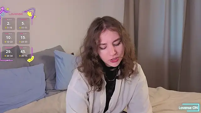 JoanMurphy online show from October 2025 01:01:01 PM