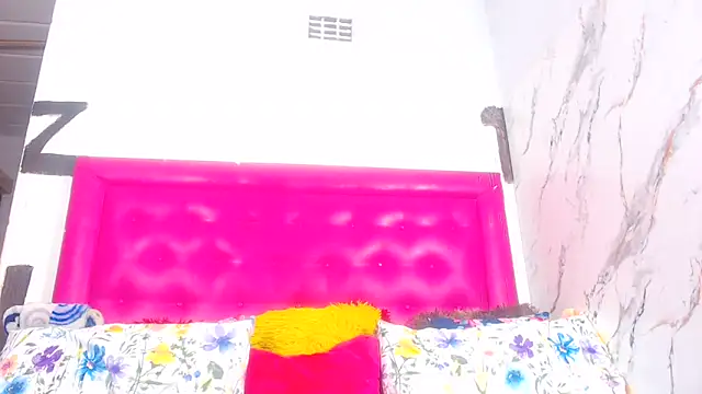 LoloQueen5 online show from July 2026 08:52:01 PM