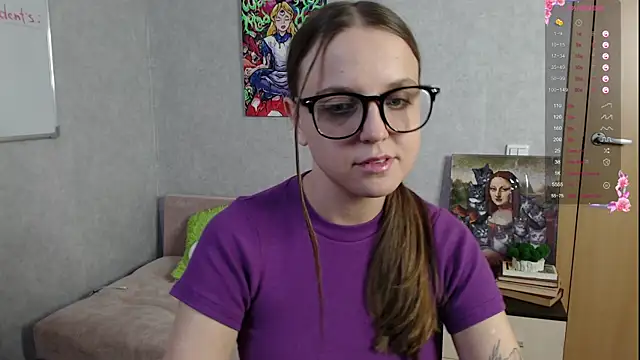 Violetwin online show from October 2025 06:14:02 PM