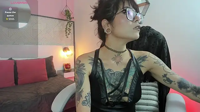 Esmeralda CO online show from October 2025 12:04:02 PM