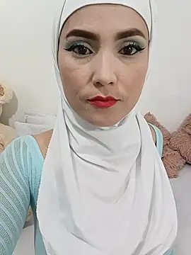 Snapshot of jamila_zair chatting on July 2026 02:45:02 PM jamila zair online show from July 2026 02:45:02 PM