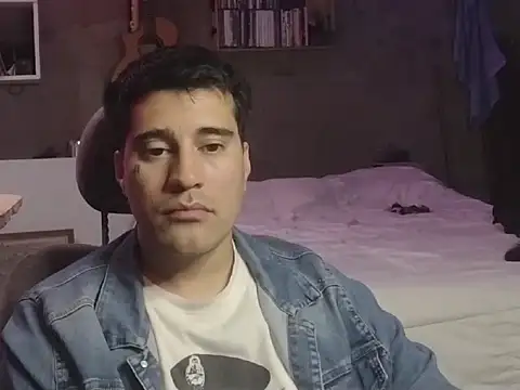 parca13 online show from November 2025 04:44:01 AM