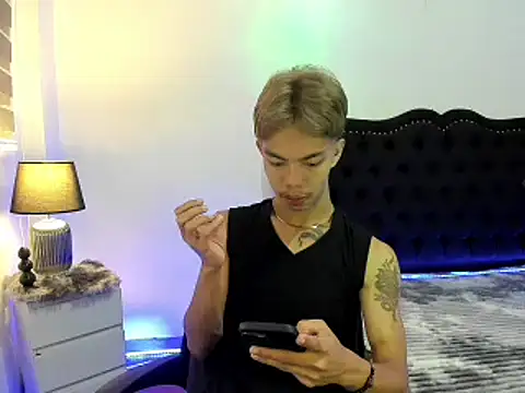 Snapshot of jersthebigfuckerxxx chatting on October 2025 06:10:02 AM jersthebigfuckerxxx online show from October 2025 06:10:02 AM