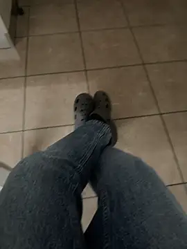 Snapshot of maialexte chatting on December 2025 10:59:02 PM maialexte online show from December 2025 10:59:02 PM