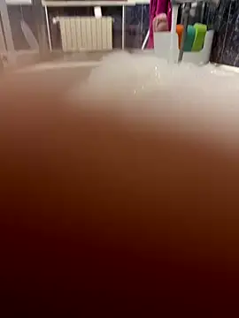 Snapshot of maialexte chatting on December 2025 07:32:01 PM maialexte online show from December 2025 07:32:01 PM