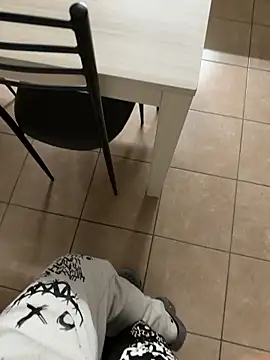 Snapshot of maialexte chatting on January 2026 10:24:02 PM maialexte online show from January 2026 10:24:02 PM