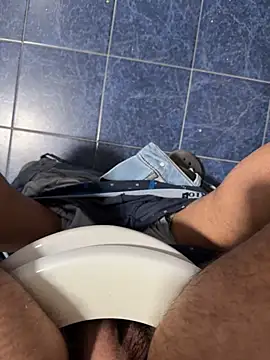 Snapshot of maialexte chatting on January 2026 06:18:01 AM maialexte online show from January 2026 06:18:01 AM