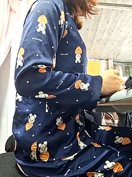 irina hana online show from November 2025 01:17:02 AM