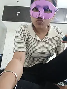 baddy8008 online show from July 2026 09:45:02 AM