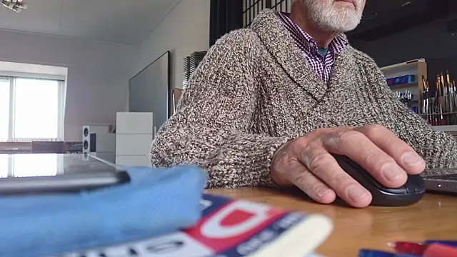 Snapshot of ewaldwillems99 chatting on April 2026 06:07:02 AM ewaldwillems99 online show from April 2026 06:07:02 AM