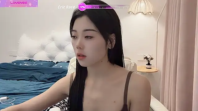 bao-bao- online show from November 2025 04:07:01 PM