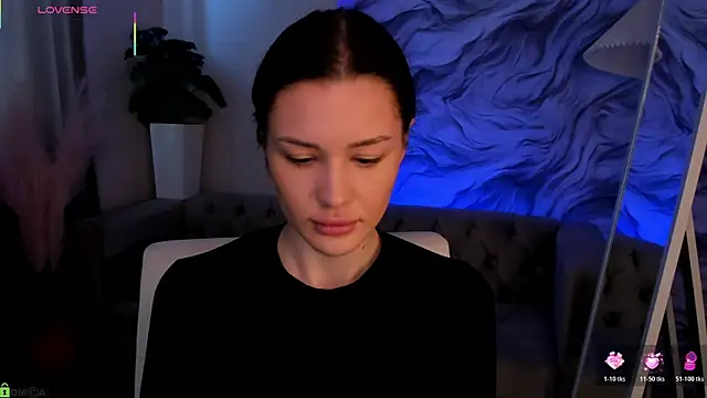 Aria Mila online show from April 2026 03:31:01 AM