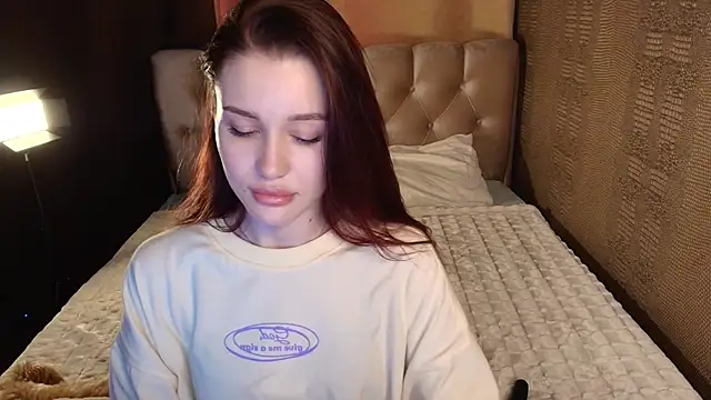 Snapshot of Aria_Mila chatting on June 2026 02:04:01 PM Aria Mila online show from June 2026 02:04:01 PM
