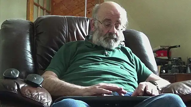 janzer13 online show from February 2026 02:46:02 PM