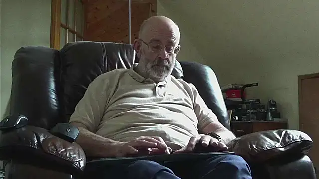 janzer13 online show from February 2026 02:27:01 PM