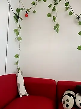 Snapshot of Maia_0 chatting on October 2025 07:14:02 PM Maia 0 online show from October 2025 07:14:02 PM