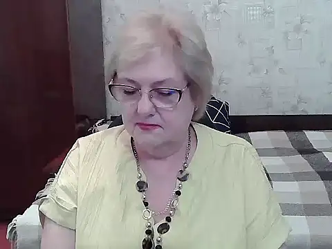 Renata62011 online show from July 2026 12:40:01 PM