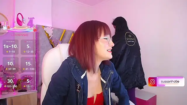 SophiaWalker 1 online show from November 2025 10:04:02 AM