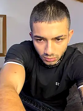 Snapshot of ArturoCardona_ chatting on October 2025 10:40:02 AM ArturoCardona online show from October 2025 10:40:02 AM