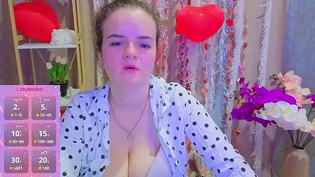 Snapshot of Luisa_Rosee chatting on February 2026 08:16:01 PM Luisa Rosee online show from February 2026 08:16:01 PM