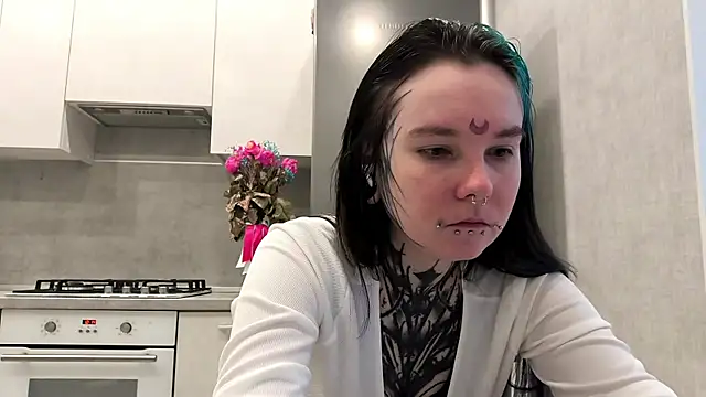 Snapshot of HighelikeGirl chatting on January 2026 07:02:02 AM HighelikeGirl online show from January 2026 07:02:02 AM