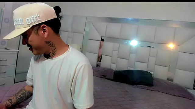 Dangerous couple  online show from October 2025 06:52:01 PM