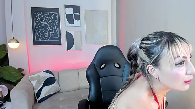 marie bass online show from February 2026 01:04:01 PM