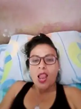 chocoluze online show from July 2026 03:16:01 PM