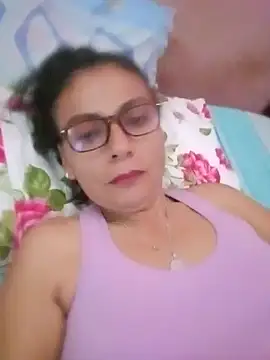 chocoluze online show from July 2026 03:14:02 PM