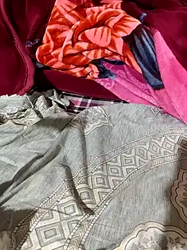 POOJACOUPLE online show from January 2026 11:36:01 PM