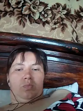 Romashka33011 online show from September 2025 11:20:02 AM