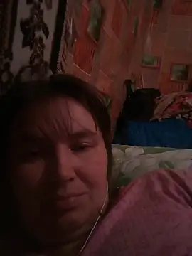 Romashka33011 online show from November 2025 05:37:02 PM