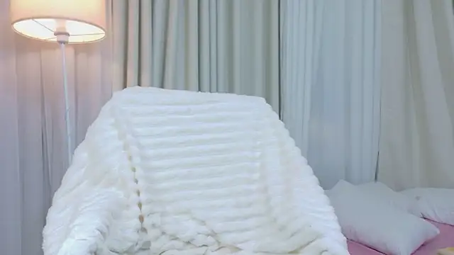 Vessi-babe online show from March 2026 08:04:02 PM